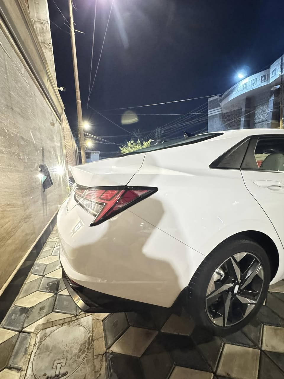 سلام عليكم هونداي النتره موديل ٢٠٢٣ خليجي مكينه الفين دوش كفاله عامه لا بارد لا شخط ماشيه ٤٥الف فقط بعدها علبلادي برغي ما مفتوح فول موصفات حساس امامي خلفي شاشه كبيره بلادي كامره فتحه مودات قياده ٥ويل كب بيها هواي مواصفات رقم بصره بسمي تحويل مباشر سعرها ١٨٦وبيها مجال قليل رقم الهاتف ***********مكاني بصره جنينه @
