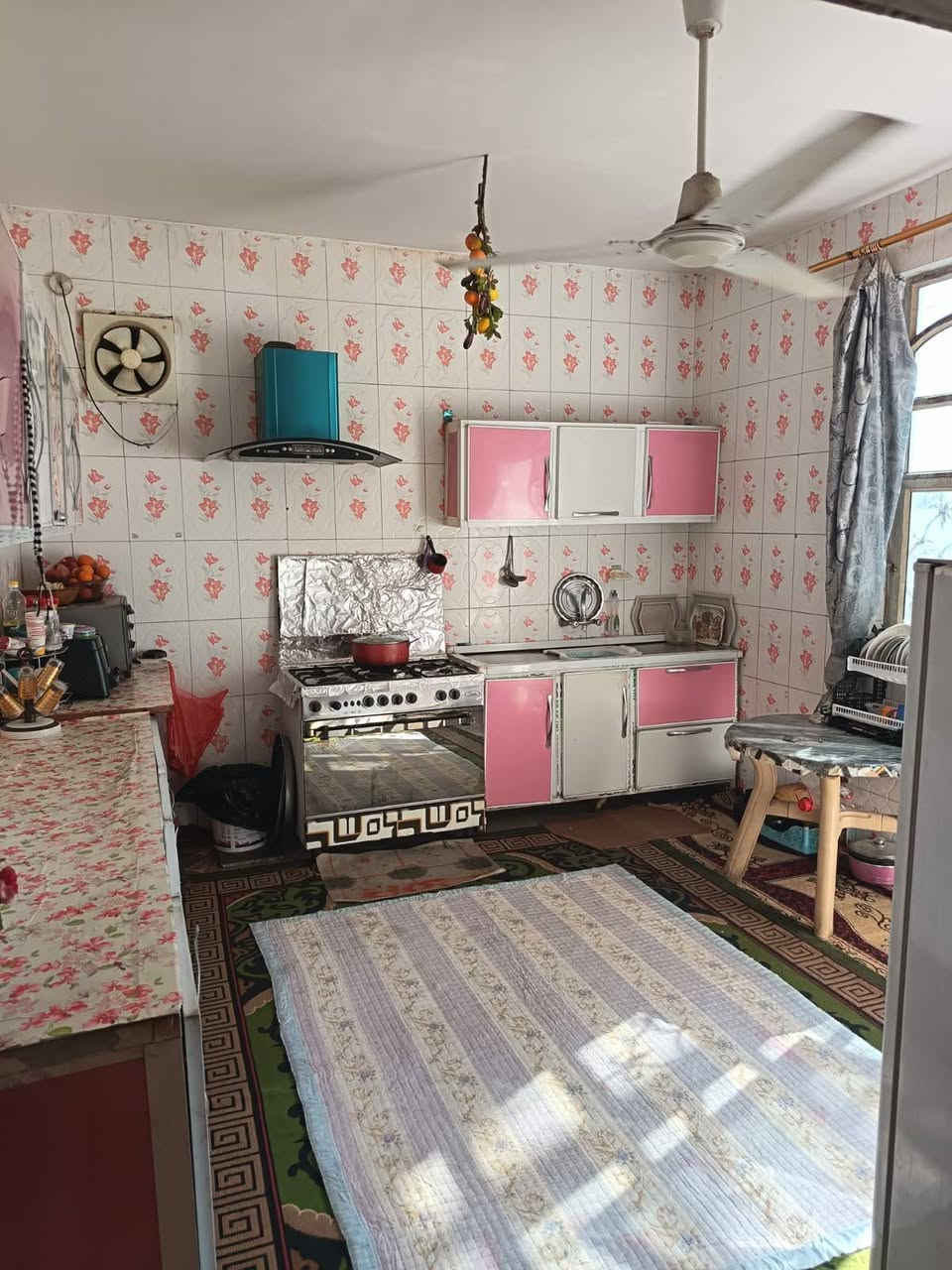 دار للبيع طابقين  المساحه ٢٢٠ متر  طابو زراعي سند ٢٥
يحتوي الدار على ٣ غرف نوم واستقبال ومطبخ وهول وصحيات بناء ٢٠١٧
العنوان حله وردية خارج خلف معمل ابو كيره عتبليط سنتر كافة الخدمات 
علق ويوصلك السعر  
للاستفسار مراسلة الصفحه او وتساب او الاتصال على الأرقام التاليه.                              ***********
