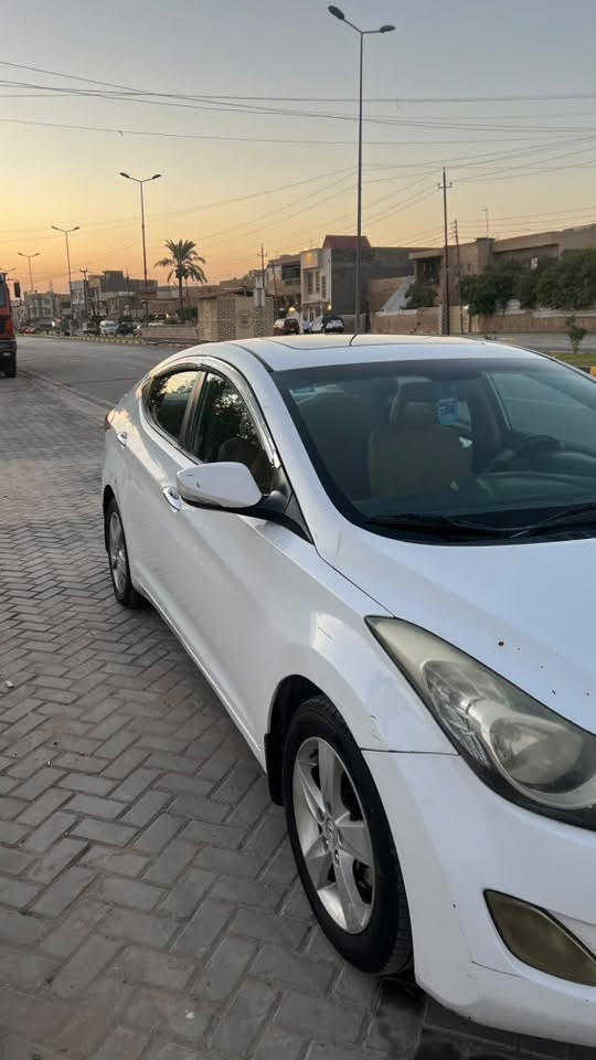 🚗 للبيع النترا 2014 خليجية – ✅فول مواصفات 🚗
✅ موديل 2014 خليجي
✅ اللون: أبيض
✅محرك 1800 دوش نوزل عريض
✅ قير أوتوماتيك
✅ الممشى: 300 ألف كم

المواصفات:

• شاشة
• كاميرا خلفية
• فتحة سقف
• مرايا شفط (طي كهربائي)
• سيارة جاهزة للاستخدام اليومي

📍 الموقع: بغداد – الغزالية

💰 السعر: شدة و10 أوراق (قابل للتفاوض بالمعقول بعد المعاينة)

📞 للتواصل والاستفسار: *********** 
يرجى الاتصال أو مراسلة الخاص.

البيع للجادين فقط، والله يرزق البائع والمشتري.
