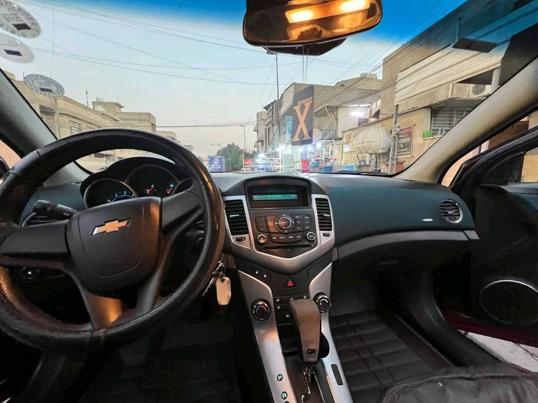 ‏السلام عليكم 
‏( مكلف بالنشر ) 
‏كروز موديل ٢٠١٢ خلييجي بدون حادث فقط طخات بالدعامية ومصلحة  والدوسة اللي اسفل جهة السايق 
‏محرك ١٦٠٠  السيارة نضيفة وحلوة رقمها اربيل الجديد وسنوية جديدة والسيارة بأسم صاحبها اللي مكانه في  بغداد شارع فلسطين  السيارة سعرها ٧٨ ورقة وللمعلومات اكثر الاتصال بصاحب السيارة (‪***********‬ ) 
‏تحياتي
