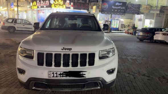 جيب لاريدو  موديل 2015 خليجي مكفول من الصبغ والتبديل داخل بيج كشنات جلد كهرباء معروف مواصفات الاريدو 
السعر 250 وبي مجال قليل 
***********
