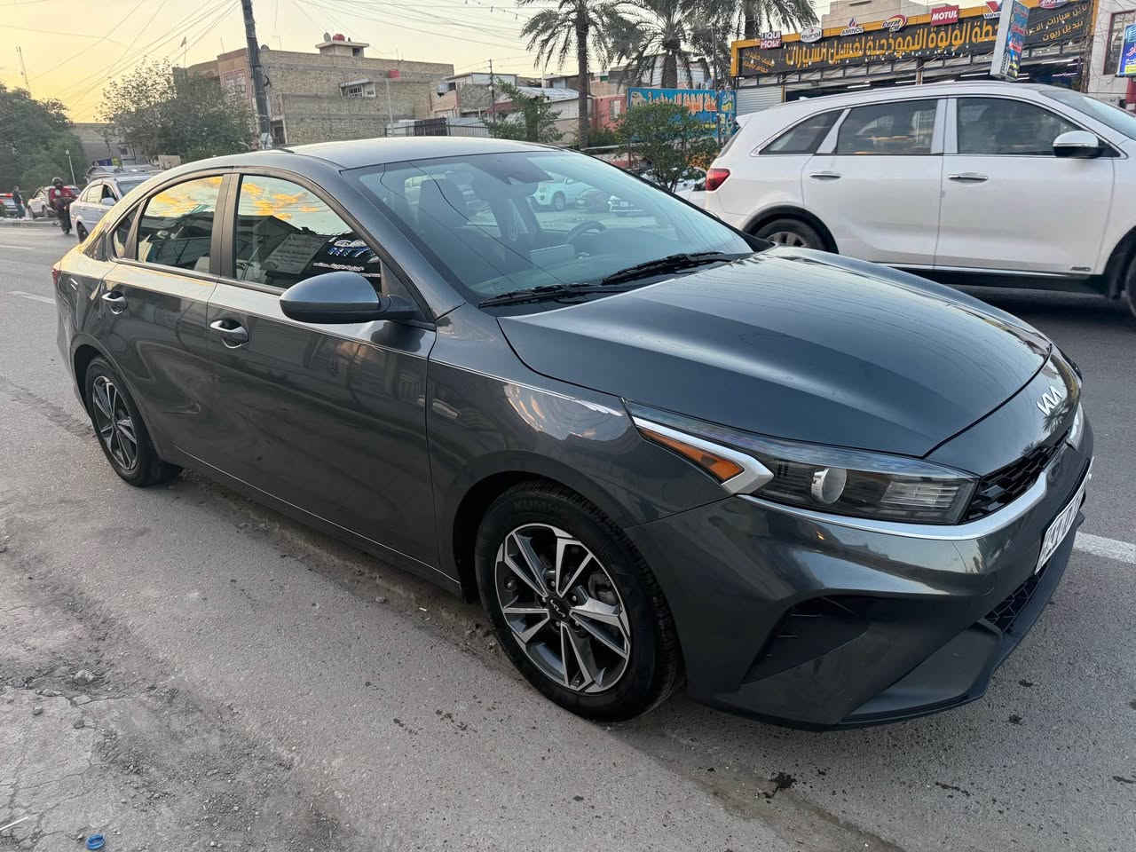 كيا فورتي موديل 2024 LX
وارد أمريكي حادثها جاملغ وبنيد 
صور الحادث مرفقه مع المنشور
السعر 145
*********** بغداد, العراق
