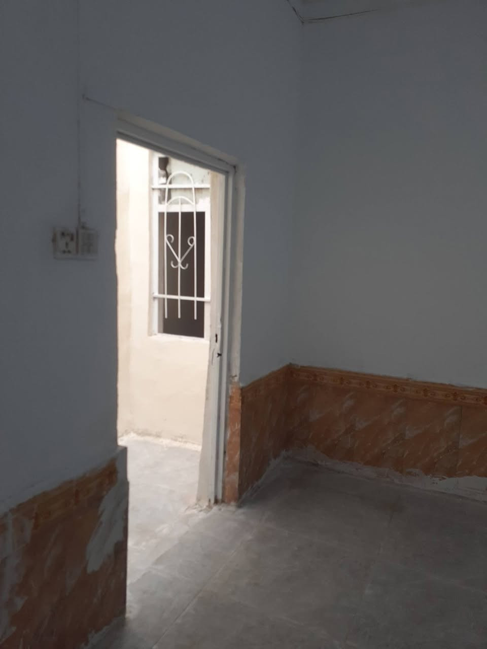 ١٠٠م طابق واحدحي الوفاء قرب شارع٢٠مقبل حي الجزيره/مكتب المسره حي الوفاءشارع٢٠/***********/***********
