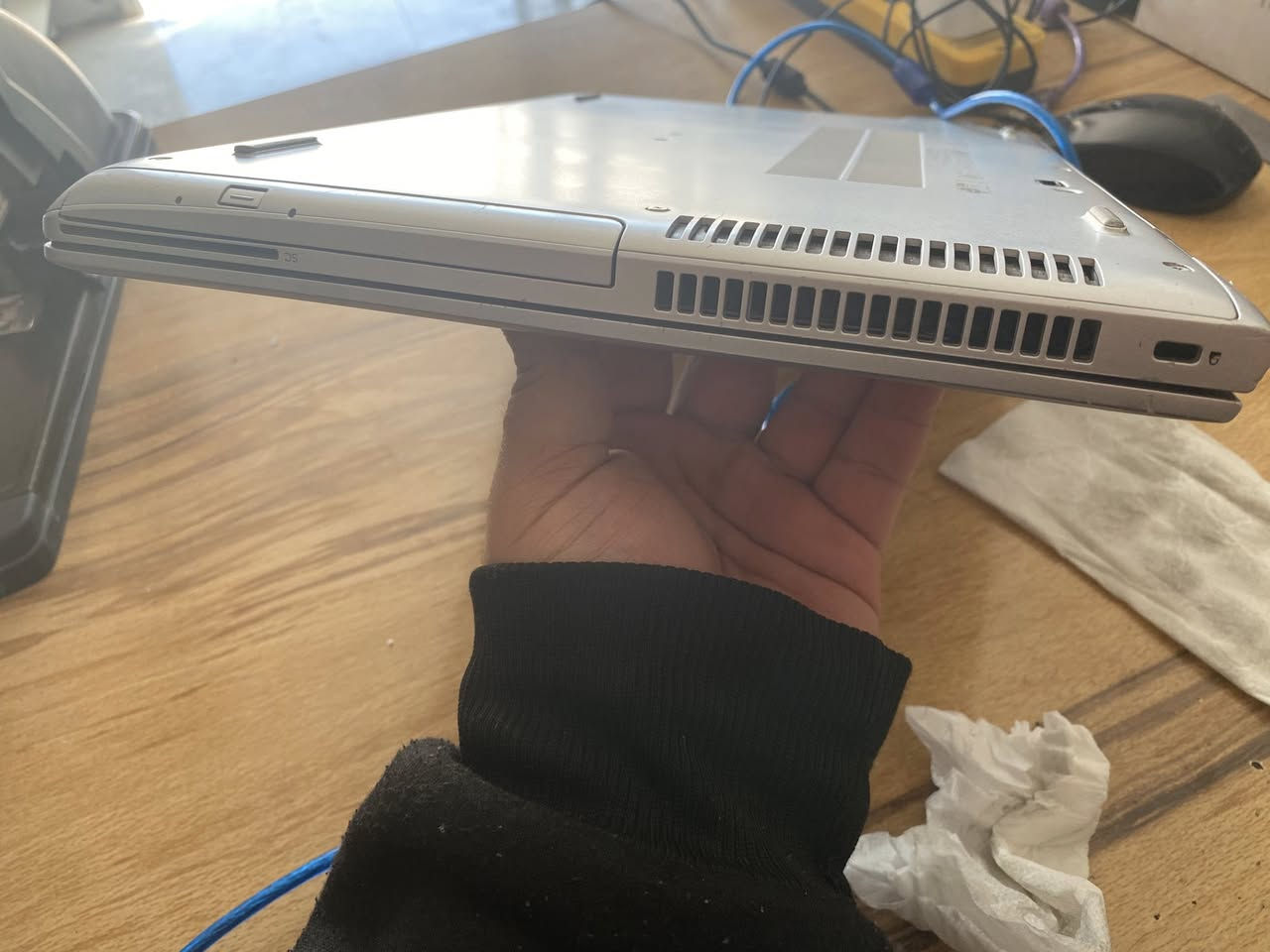 لابتوب hb pro book 650 G5    Core i5
لمس  سلاسه وبصمة لابتوب نضيف شغال يشغل كافه العاي بيس وgta وهواي برامج تصميم سبب البيع اريد اخذ احدث صار سنه من اخذته واغلب شغلي بي مكتبي لانو عندي مكتبه  450 وبي مجال + متعرف بيهن ماكو داعي تخرب رزق  عالم ... مكاني غالبيه سيف سعد


**إذا كنت صاحب هذا الإعلان وتريد حذفه لأي سبب، رجاءا أرسل رسالة إلى الدعم الفني**