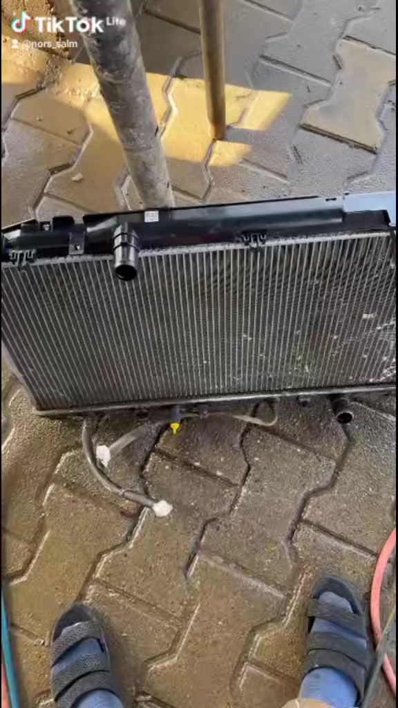 من اعمال اليوم تبديل غزانات راديترات مع سلكون حراري اصلي مع ضمان خبره في العمل من تسعينات
***********
*********** 

العنوان ناحيه القياره مقابيل ازياء عدنان شويخ
