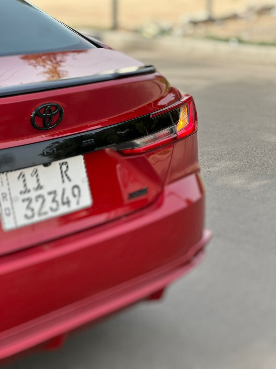 السلام عليكم
� للبيع تويوتا كامري 2025 أمريكي بجم كبس صور حادث داخل منشور ضرر جاملغ خلفي وباب فقط ايرباك برده دخول جديد ترقيم جديد سياره ما ماشيه بل عراق 

⭐ مواصفات XSE فوول عده كامرات 

⚪ اللون: احمر مميز❤️

⚙️ المحرك: 2500 هايبرد 

المواصفات:

✔️ بصمة تشغيل + دخول ذكي

✔️ تشغيل عن بُعد

✔️ شاشة لمس كبيرة

✔️ Apple CarPlay & Android Auto

✔️ كاميرا خلفية + حساسات

✔️ نظام رادار (تنبيه خروج المسار)

✔️ مثبت سرعة ذكي

✔️ مانع تصادم أمامي

✔️ تحكم بالمقود

✔️ كراسي جلد رياضية

✔️ كراسي كهرباء مع تسخين

✔️ فتحة سقف بانورما

✔️ وياله  XSE رياضي

✔️ إضاءة LED أمامية وخلفية

✔️ نظام صوت قوي

✔️ مكيف أوتوماتيك

✔️ أوضاع قيادة (Sport / Eco)

وبعد بيهه اهواي تفاصيل ما ذاكرهن مكاني بغداد الدوره السعر 265 وبيهه مجال قليل اي ستفسار اتصل وتدلل رقمي 
***********
