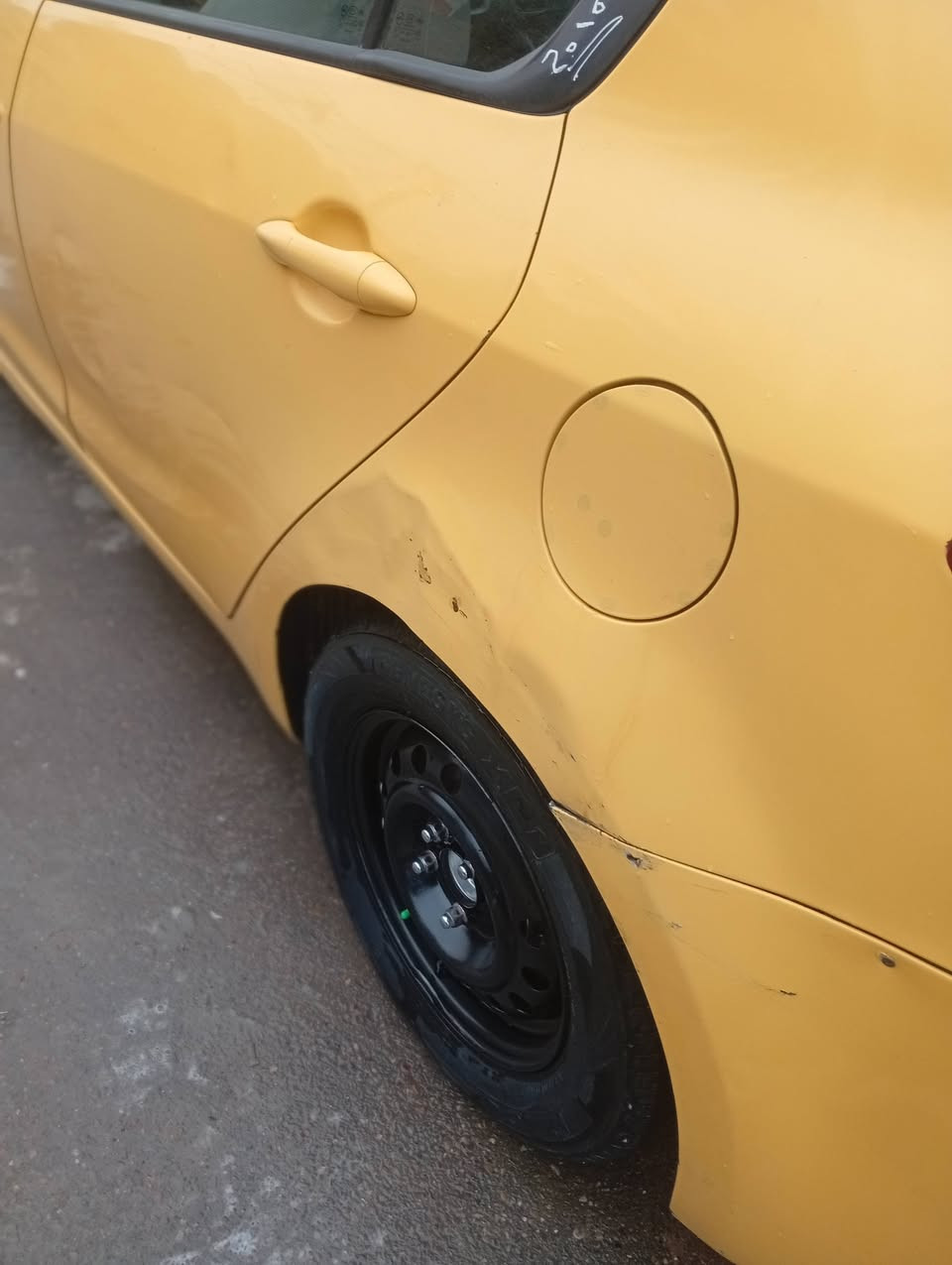 السلام عليكم فورتي ٢٠١٦ حادثهة حوض سحب بدون كص وبيهة طخطخات خفيفه مذكورة بلتصوير عليهة هيئه وغرامات ١٢ورقه .رايدها ١٠٠ تنزل ١٢ مال غرامات وهيئه تصير ب٨٨ بيها مجال بسيط 👍
نضام ايكو 🔴
مانع انزلاق🔴
تحكم ستيرن 🔴
للاستفسار ***********
رجاءا مو شراي لتعامل سيارة مال جني✅
مكاني بغداد جديده
