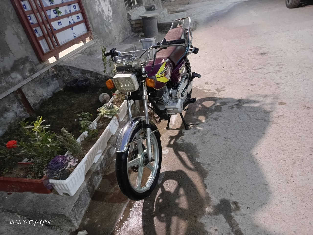 سلام عليكم 
سووونك موديل19 مكينه جديده كهربائيات كله شغال 

المحرك اخرس  أوراق كاملة سعر450 مكان بغداد 

***********
