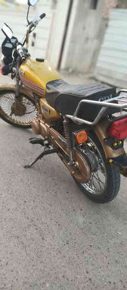 دراجه نامه 4كير للبيع موديل 2021 دراجه نضيفه اي نقص مابي كهربائيات كلهه شغاله سعر 450وبي مجال للشراي مو شراي لا تعلق وتكسر بحلال العالم مكان الرمادي الخمسه للاستفسار ***********
