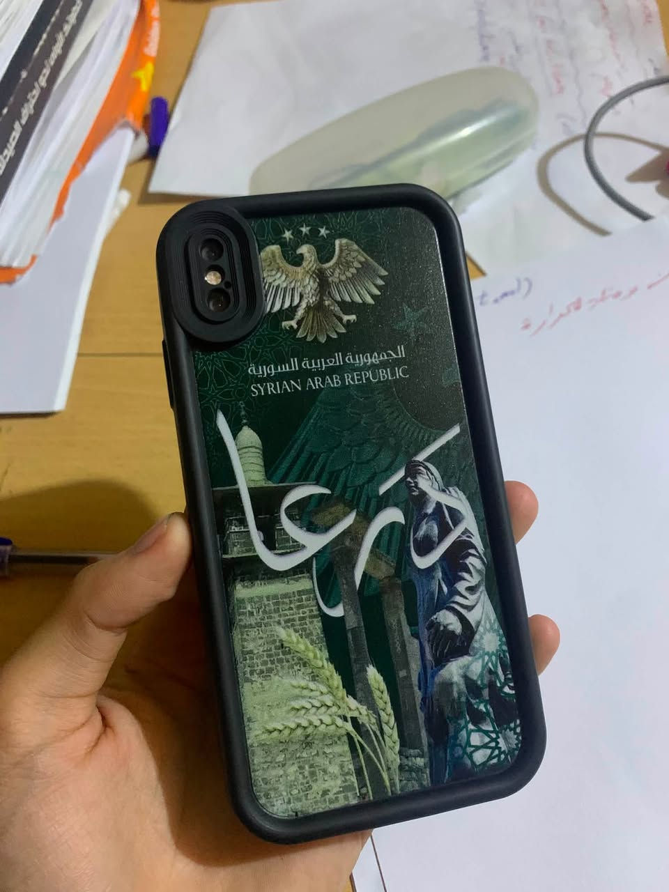 اكس ماكس 
دبل سيم
512 G 
فقط ضهر مفطور وكامره عطلانه 
للبيع سعر 160 
***********
