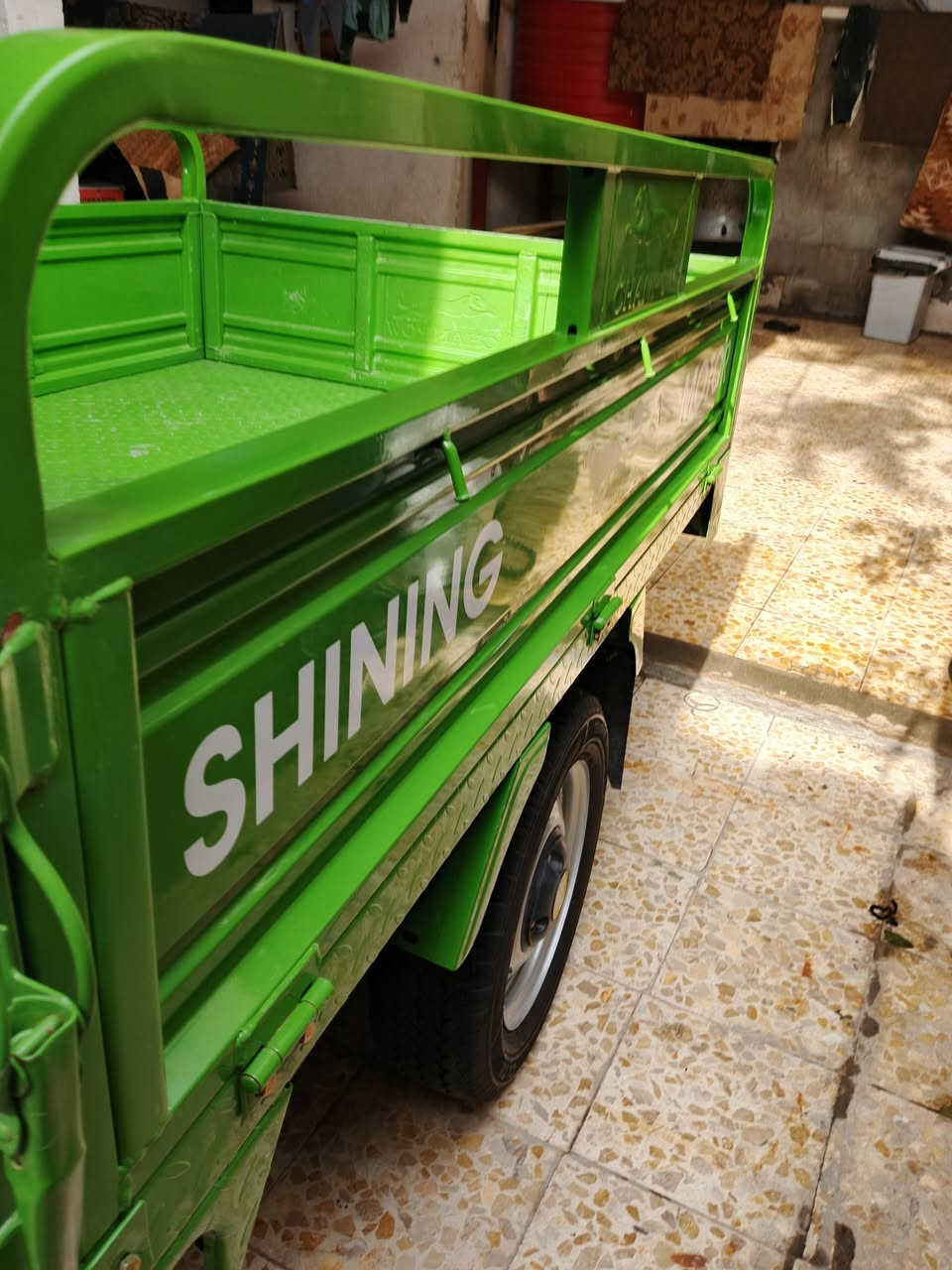 سلام عليكم
ستوته كربلائيه لون اخضر رقم وسنويه طالعه من الوكيل 2026 نظيفه كلش سنويه باسمي نظيفه كلش عنوان البصره حي الاصدقاء موجود شريحه وواتساب*********** السعر 3و400 قفل تحويل ثاني يوم باسمك وكيلها الاخوين
