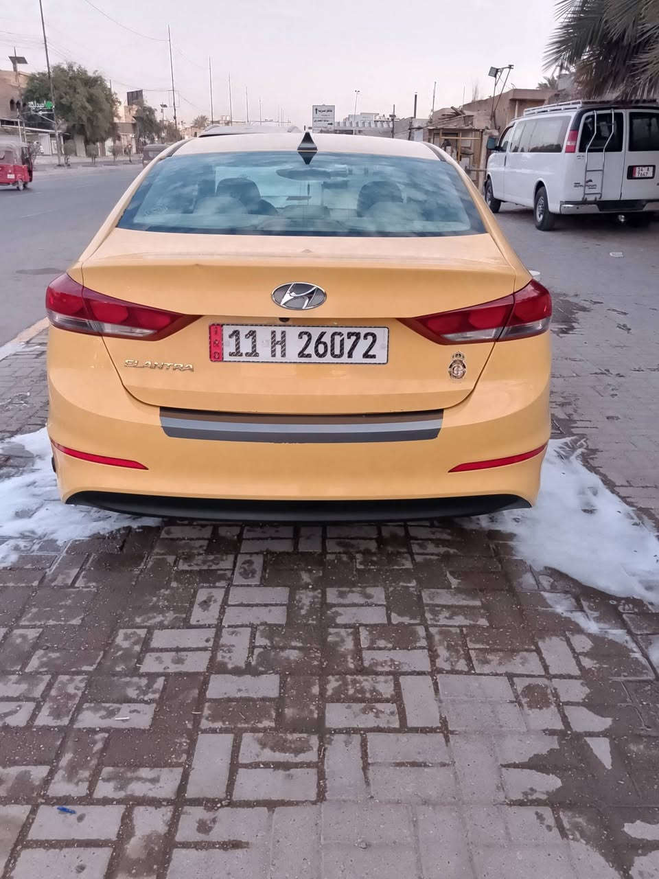 سلام عليكم سياره للبيع 2018 حادث بس جاملغ امامي بدون دواخل مكينه 2000 دوش رقم انكليزي تخم تاير جديد غرفه جديده منظومه غاز سياره جديده ***********
