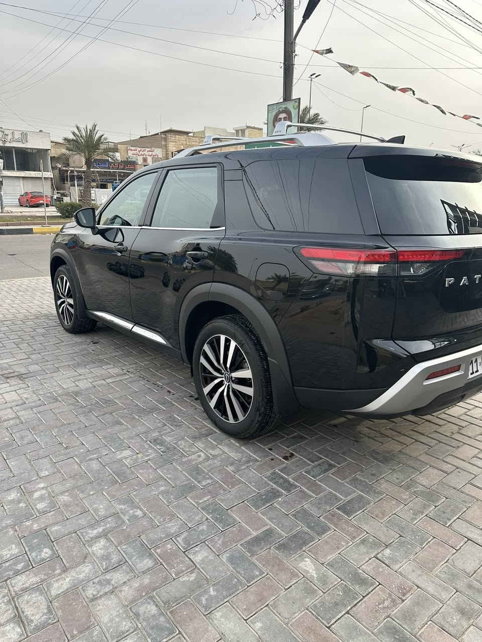 نيسان باثفيندر 2024 بلاتينيوم
ماشيه 18 الف 
الون اسود 
حجم المحرك V6 
رقم الشاصي 5N1DR3DH6RC204267
٧ راكب 
بنو راما طول القماره 
كشنات جلد تدفته تبريد 
كشنات منفصل 
التبريد منفصل 
صندوق كهرباء تحسس الرجل 
داتا شو عرض بلمراة
كامرات ٣٦٠ 
رادارات امام خلف جوانب 
سياقه ذاتيه وتحديد مسار ونقطه عمياء
شحن لا سلكي للايفون
فول تحكمات فول كهرباء الكشنات قلاب كهرباء 
مودات قياده حساس توقف اوتو وتطفئه وتشغيل اوتو ازدحام 
مراه داخليه ٣ مودات 
شاشه العدادات دجيتال تتغير الثيمات 
هواي مواصفات بلاتينيوم معروفه المواصفات-

وارد امريكي 
الحادث بارد الباب الخلفي فقط كفاله عامه
صور الحادث بلمنشور
رقم بغداد باسمي شهداء بعدلها سنه ونص 
اسويلك وكاله عامه 
محتويات السياره من الشركه 
بصمات ٢ 
ارضيات شركه 
كتلوكات الشركه 
قاعده رقم الشركه 
عده كامله وسبير
اي نقص مابيها على وضع الشركه 
السعر ٣١٠ ورقه 
مكاني بغداد حي القاهرة 

*********** 

ملاحضه: اهل الاختصاص يعرفون خواتها الحره بيش هيج حادث
