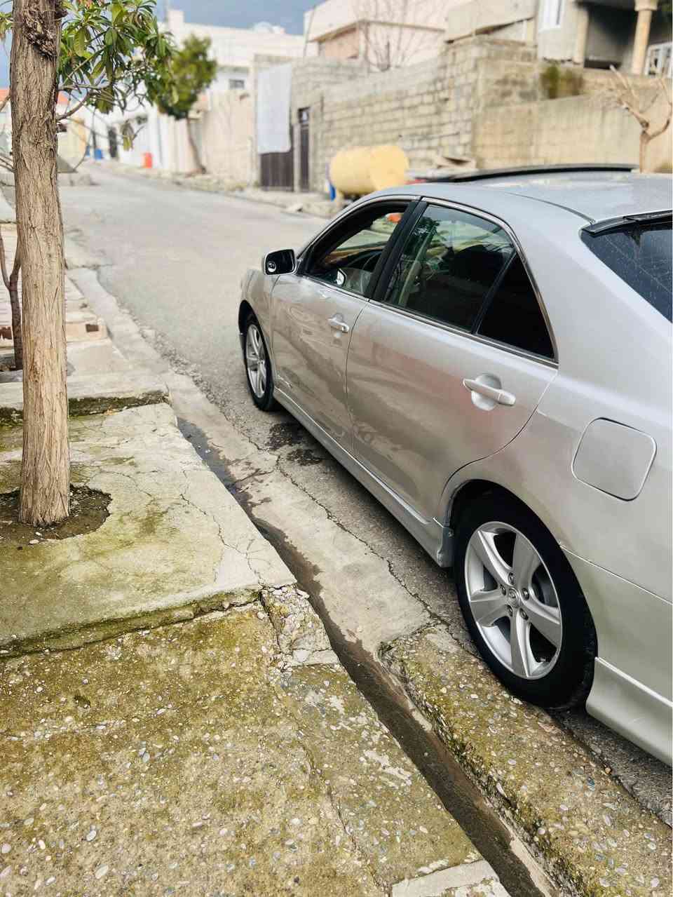 كامري (هه زه و پاكانه )مؤديل 2007فول فول180هه زاري هه قيقي رؤشتوه مه كينه ي نه كراوه ته وه هه مو گياني به شه رت 
شوين.سؤران
ژم *********** أربيل, العراق
