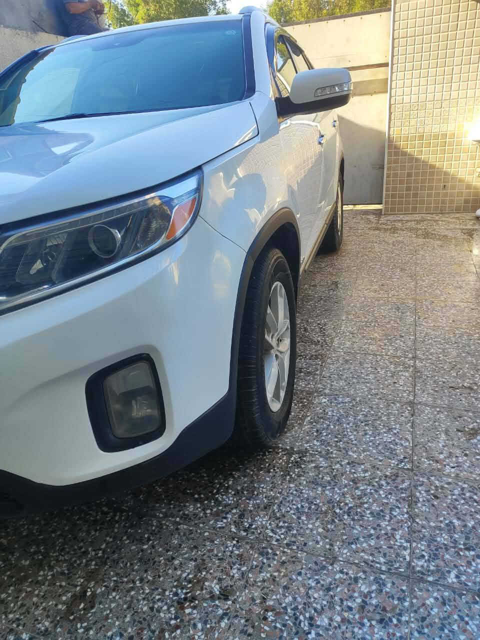 السلام عليكم كيا سورنتو  موديل ٢٠١٥ وارد امريكي مكينة 4سلندر بيهة قطعتين صبغ بدون دواخل ولباقي مكفول  بالمنشور مكينة كير حداديه تخم تاير مكفول السعر ١٣٠ وبيهة مجال بسيط مكاني بابل رقم الهاتف ***********
