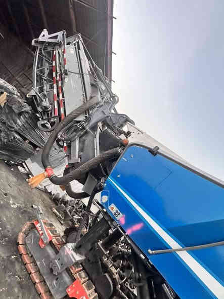 ✔️شركة علي عيدان 

دخول جديد الى العراق 

قاشطة ويرتكن 

الحجم / 210i 

الموديل / 2015 

الحاله / نظافه 90‎%‎ 

ساعات العمل / 5340 ساعه 

📍 العنوان / بغداد - النهظه - شارع شركة الضلال 
📞***********
