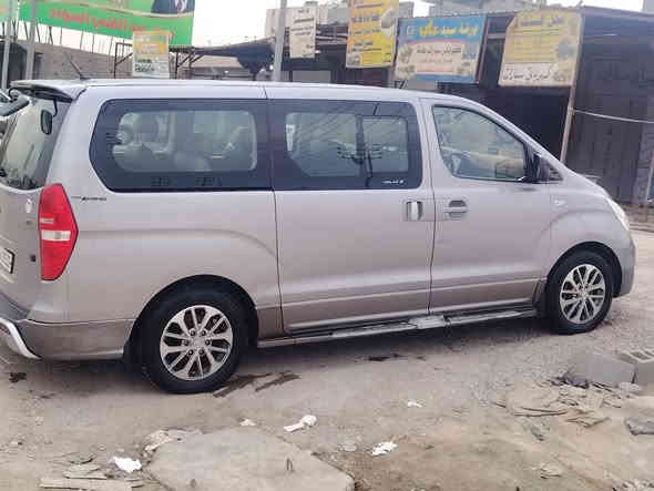 ستاركس 2017
بيها صبغ قطعتين بكوريا
والباقي كفاله
مكينه نص بنص نص مجول مكينه حلوه 
سياره جاهزه ورقم جديد مصفره باسمنه 
سعر 220
***********
