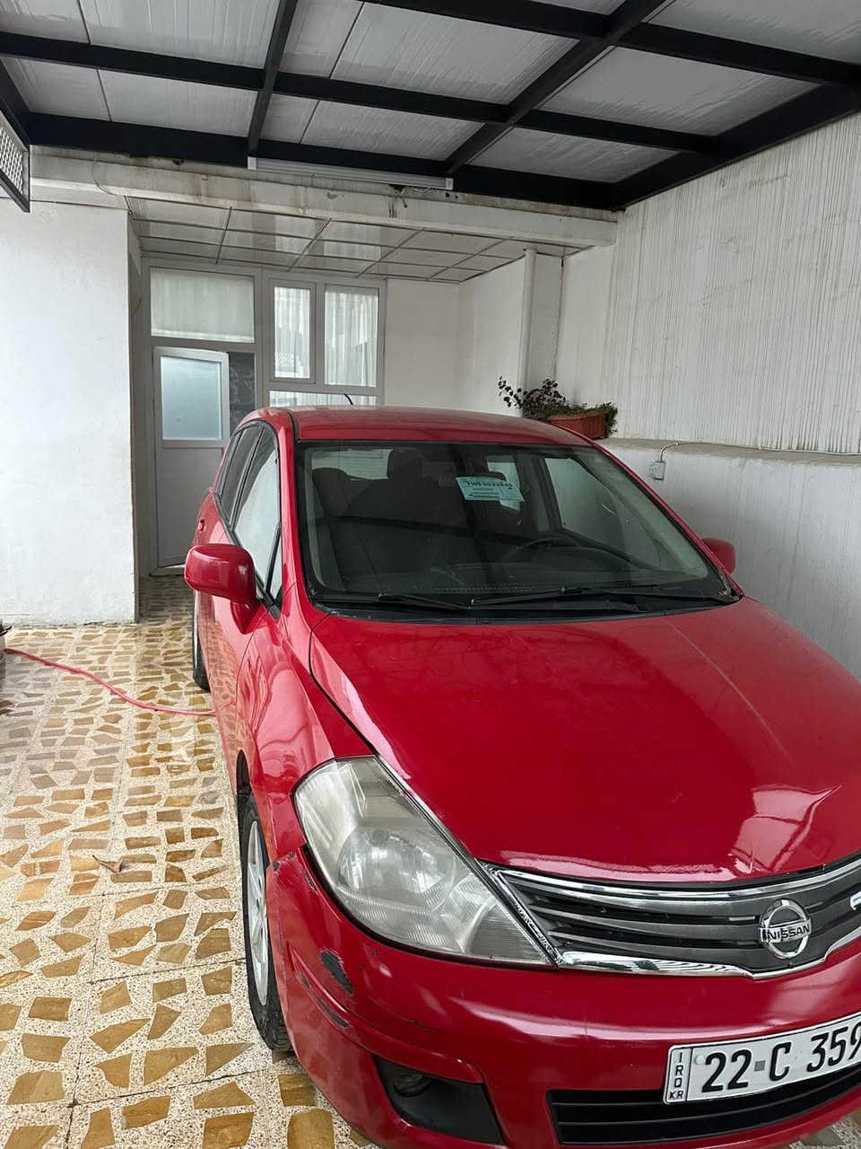 نیسان ڤیرسا ٢٠١١ مەکینە گەورە داروو بەردی بەشەرتە رەقەمو سەنەوی نوێیە دوو پارچەی بۆیاغە چاملغ و بۆنیت یەک تۆز ژوری گرتوە لای سکن بی ئەرباگ پشتەوی سندوقی بەقەدەر بستیک تعدیلە ماباقی هەمووشتی بەشەرت ٥ وەرەقە غەرامەی لەسەرە بۆت دەگیرمەوە
کریارنیت تەلەفۆن مەکە 
*********** أربيل, العراق
