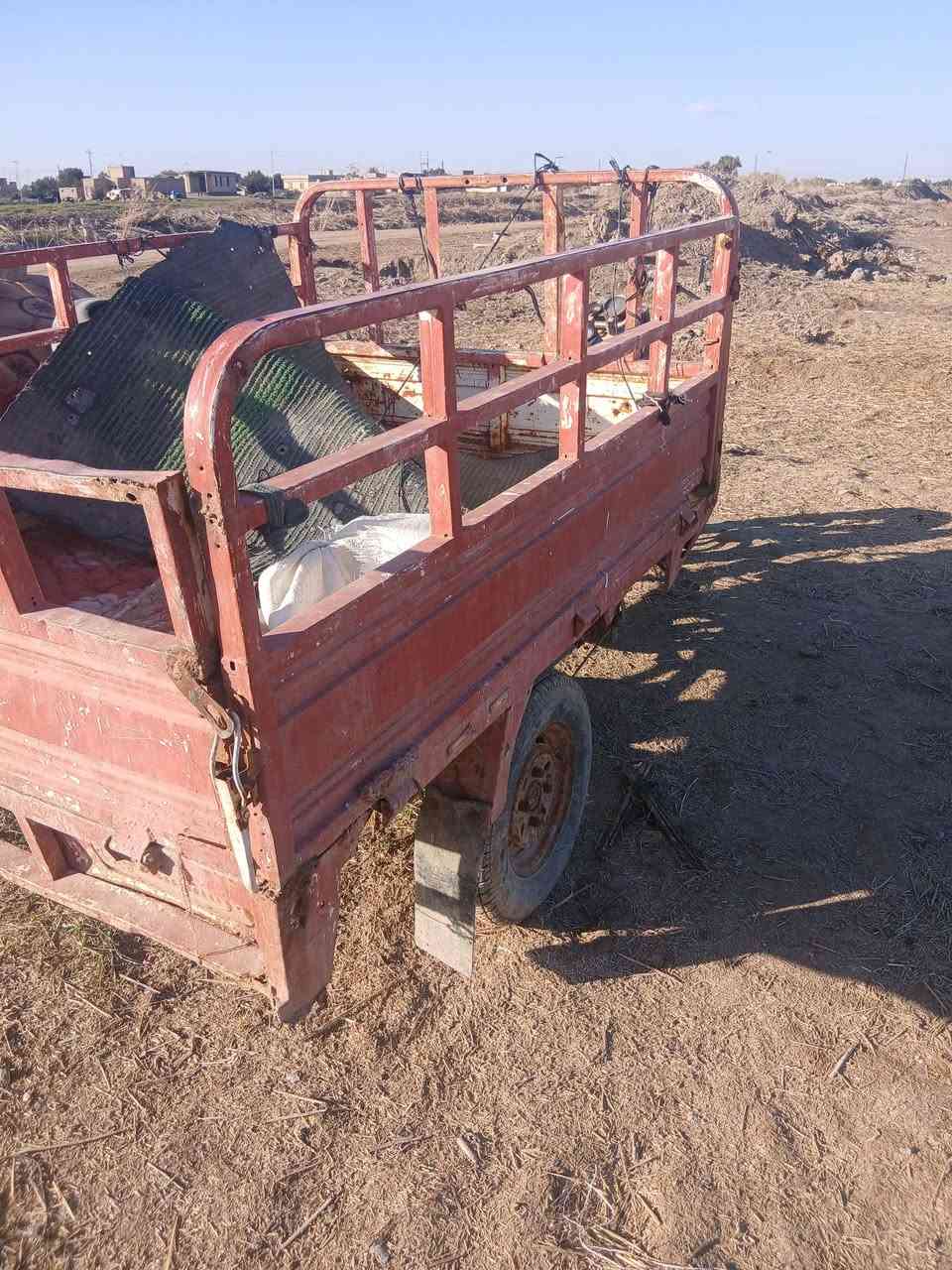 سلام عليكم ستوته البيع متروكه بمعنه متروكه محرك موديل 22 شغال بس كلجاته منتهيات وشاصي طاك من جيهتين بيه تخم تايرات جداد وبيه اكسن صقر نضيف كلش كلك كلك مكاني رميثى يم صيطرت العارضيات  هاذه رقمي وبيه وتساب  ***********سعر خاص
