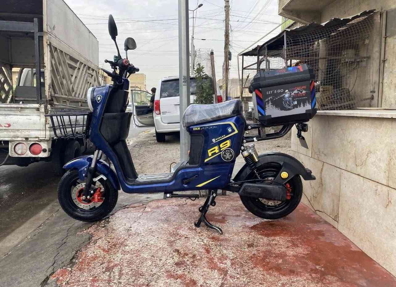 السلام عليكم دراجه R9 نضيفه جدا المكان بغداد حي العامل رايده ب ٤٠٠ وهاي تجي تشوف وتكلب وتدلل رقمي 
***********
