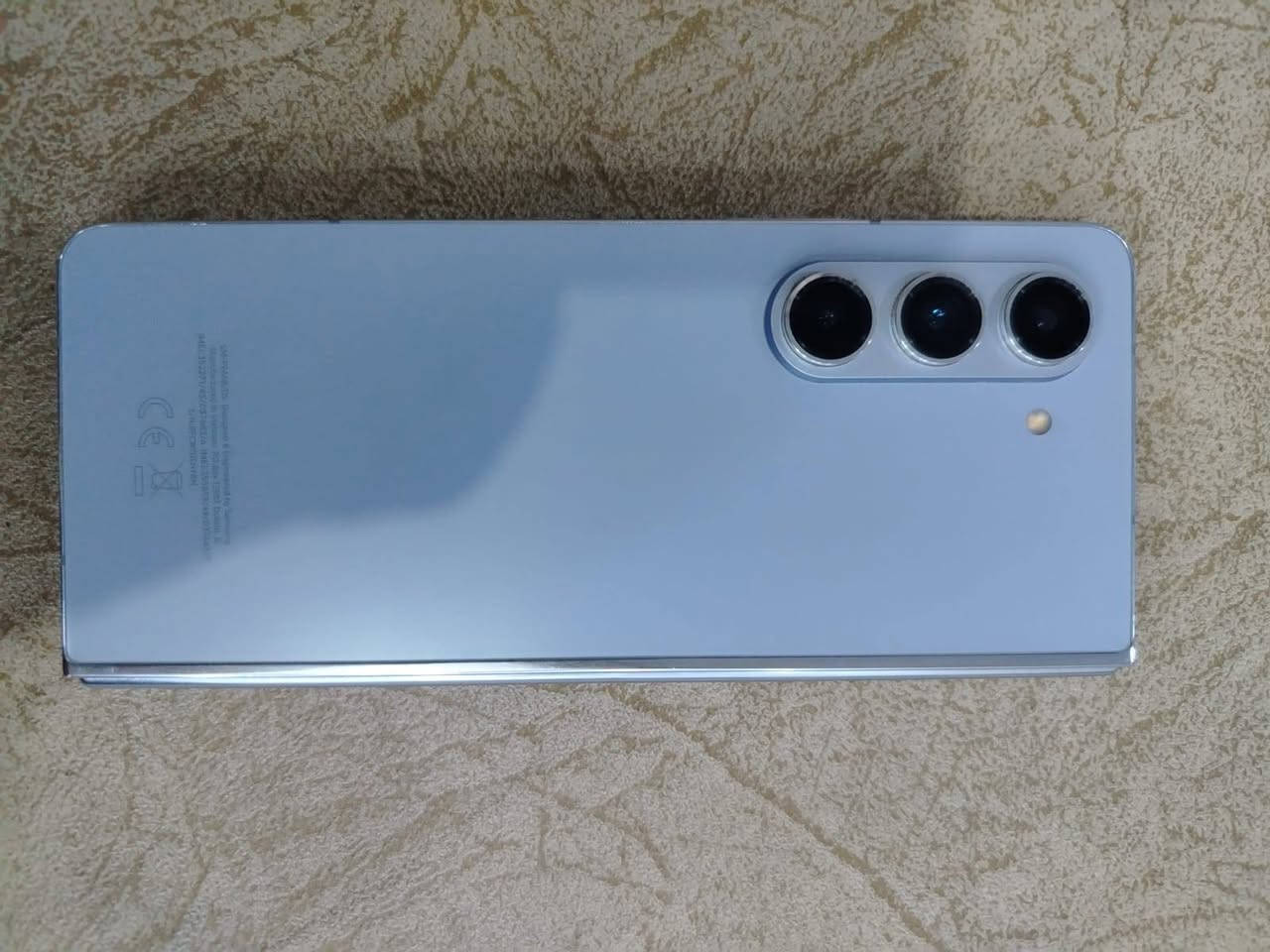 Z Fold 5 
512G
نظيف ، 
بطاريه سليمه 
بدون خدوش
سعر 700 الف


**إذا كنت صاحب هذا الإعلان وتريد حذفه لأي سبب، رجاءا أرسل رسالة إلى الدعم الفني**