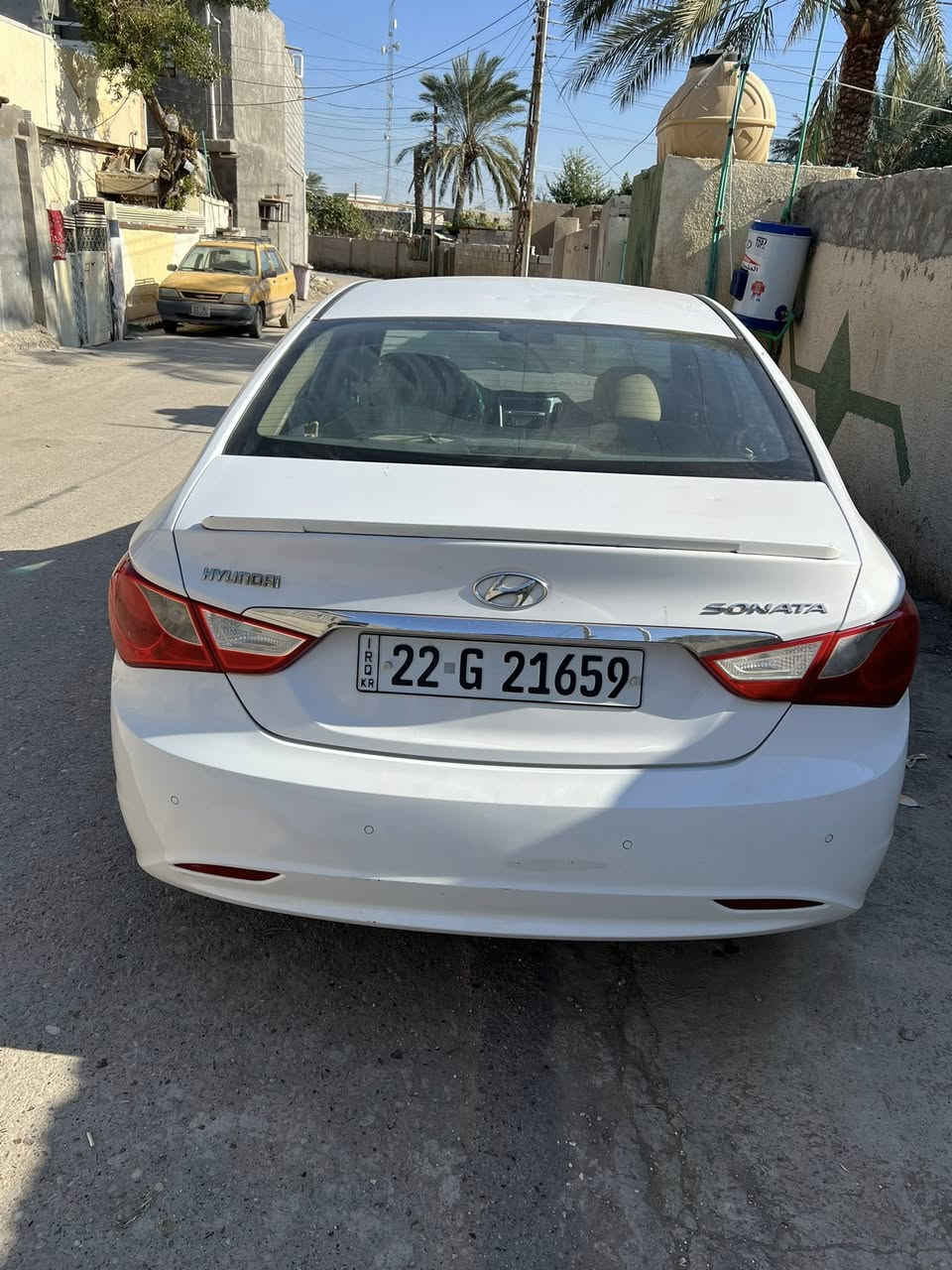 السلام للبيع
سوناتا خليجي مظلع 2012 الشركة العامة 
محرك 2400 مكفولة من  كير ومحرك وضربة  رقم اربيل باسمي تحويل وكالة شوكت ما يعجبك السعر 135 ورقة سياره نظافة 90‎%‎ بعده لوك 
العنوان بغداد المدائن
 واتس اب واتصال ***********
على الفيس غير متواجد 
اي استفسار الاتصال برقم الهاتف
تعليقك يدل على ثقافتك وتحياتي الكم 
ولمدير الكروب
