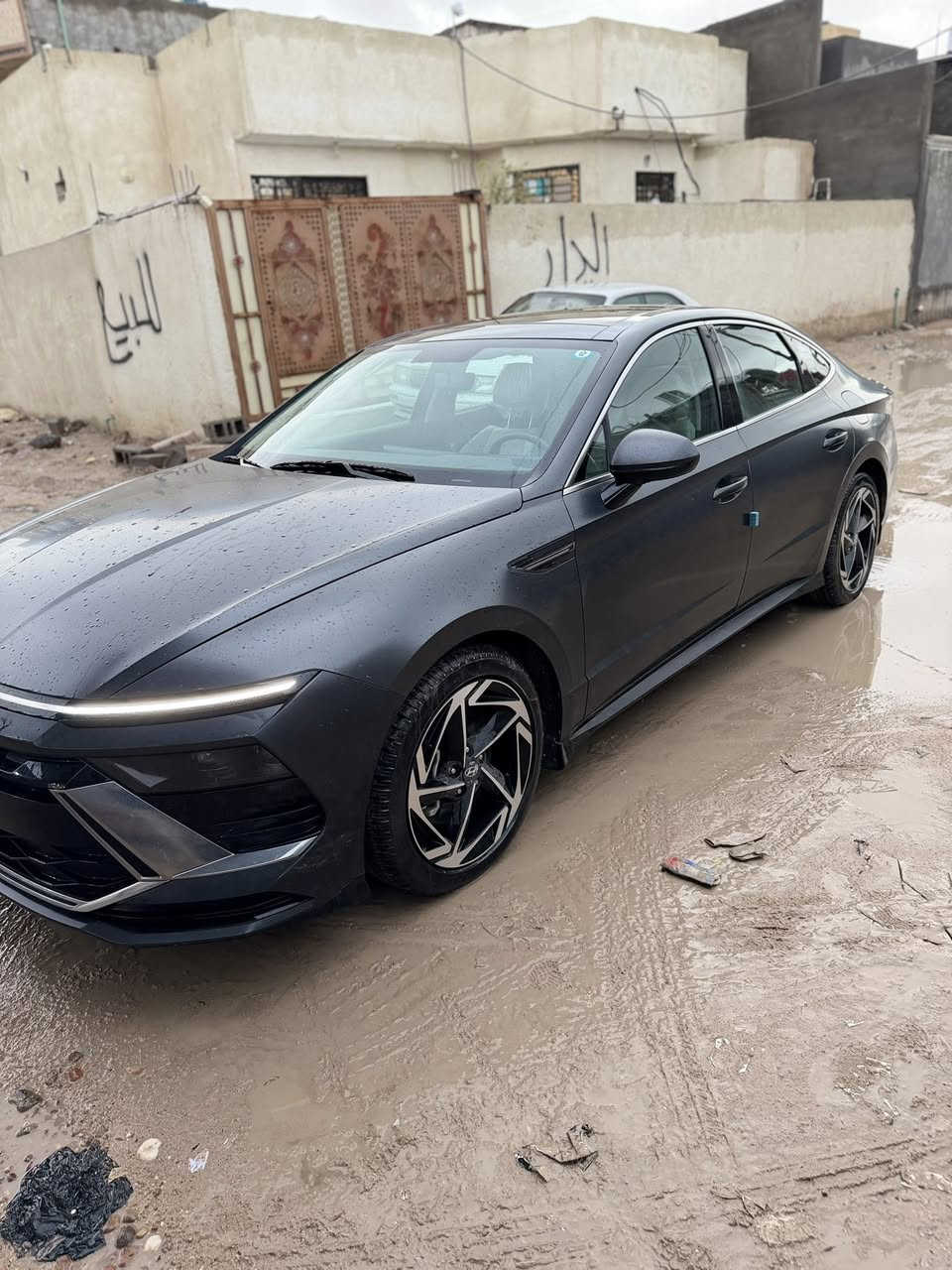 سوناتا مديل 25 
سياره ماشيه 10 الف 
سياره كفاله وارد خليجي 
مال اقصاد 
السعر 225 
بيها مجال قليل للشرايه
***********
