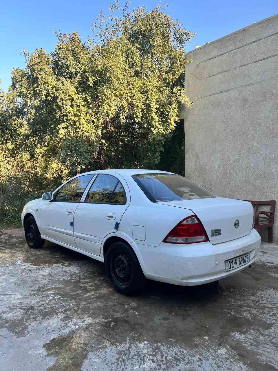 نيسان صني بدي كوري 2013 مكفولة كفالة عامة ماشية 111km بغداد حي الاعلام 
***********
