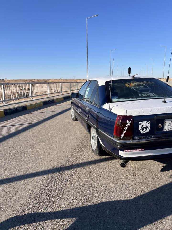 السلام وعليكم
اوبل اوميكا للبيع 
موديل 93 
كير محرك جديد 
غرفتها صاج 
تنته جام كهرباء مواصفات الاوميكا الفول 
السعر 34 وبيها مجال 
للتواصل 
‭٠٧٧٦ ٦٠٤ ٤٥٢٨‬

‭٠٧٨١ ٩٠١ ٤٦٩٠‬
