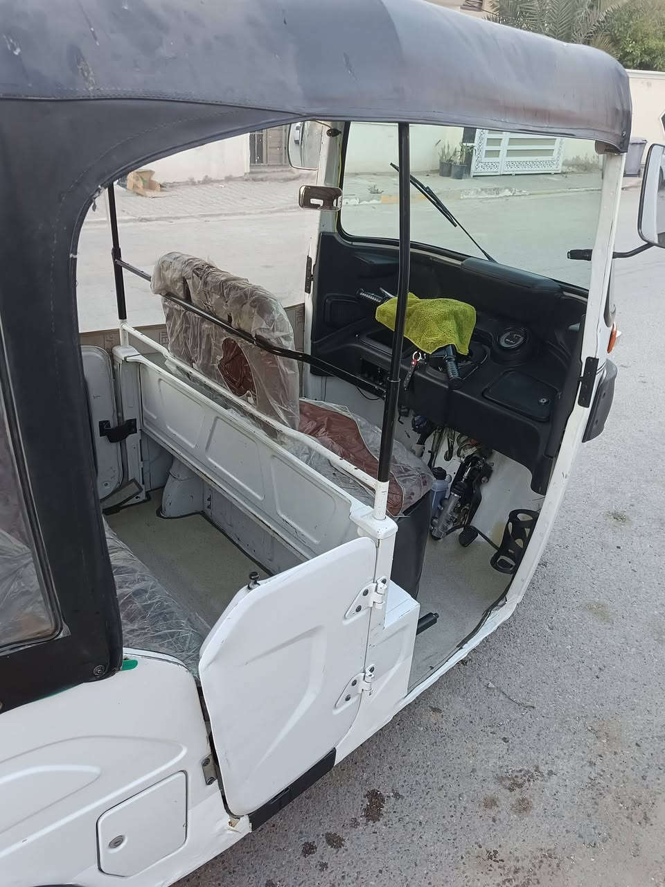 سلام عليكم شباب تكتك مديل 2022  شهر 7رقم وسنويه تكتك نضيفه اي نقص مابيه يعني بوجهك عل شارع وبلعافيه عل ياخذهه اني مكلف بل نشر لشراي يخابر ***********
