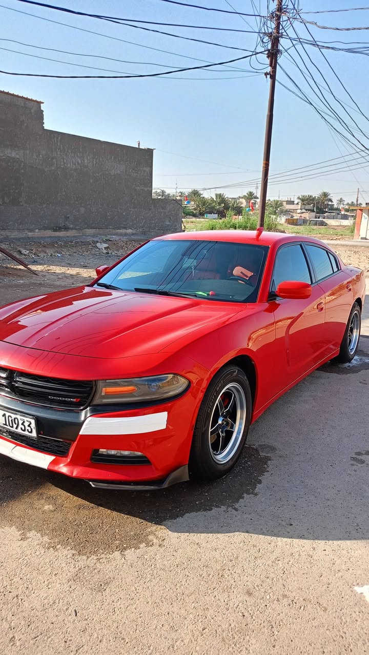 السلام عليكم جارجر موديل 17 كفاله حته دعاميات  بيها جاملغ الخلفي نص صبغ بدون دكت جاكوج ولباقي كافاله بشرط سياره جاهز للاخير مكينه كير كفاله بشرط رقم سليمانيه سياره جديده ماشيه 190حقيقي العنوان بغداد بسمايه السعر 220وبيها مجال حك اجيه رقم ***********
