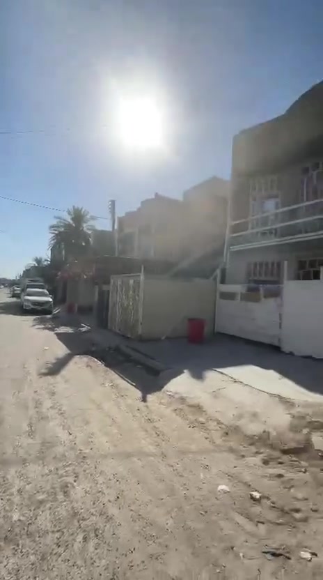 بناء فول درجه أولى بوب قاصه شبابيج المنيوم
عرض الشارع ١٥

مساحت الدار ٧٧متر

الواجها ٤ إلى والنزال ٢٠

زيرو تسليم مفتاح موقع ممتاز

يصلح سكن واستثمار ويتئجر ٦٥٠

يحتوي

على كراج خدمات خارجيه وهول ومطبخ ومنور وخدمات وغرفت نوم اضافتن خدمات وبلكونه الطابق الثاني غرفتين

+بيتونه وصطحين

علمن السعر ٢١٠ وقابل للتفاوض 

للستفسار الاتصال على الرقم ***********
