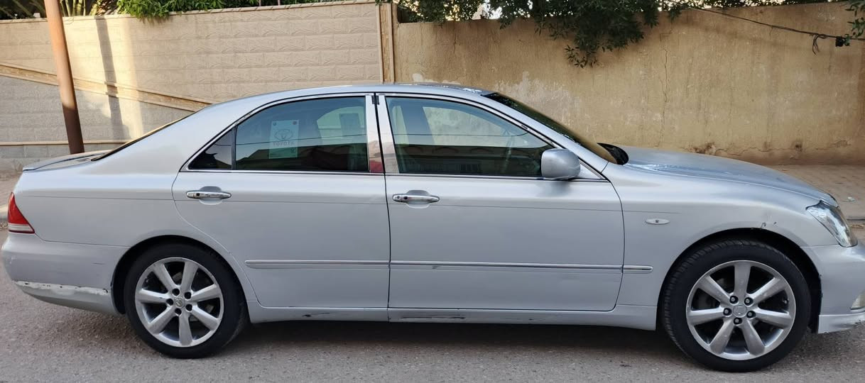 السلام عليكم
شاهينه أدوات كص جنطه لون بحري متومه وكامله مكانه النجف السعر ٣٨ وبيه مجال ***********
