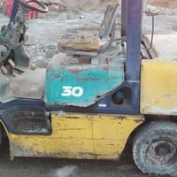 رفعه كوماتسو 3 طن 07726154607