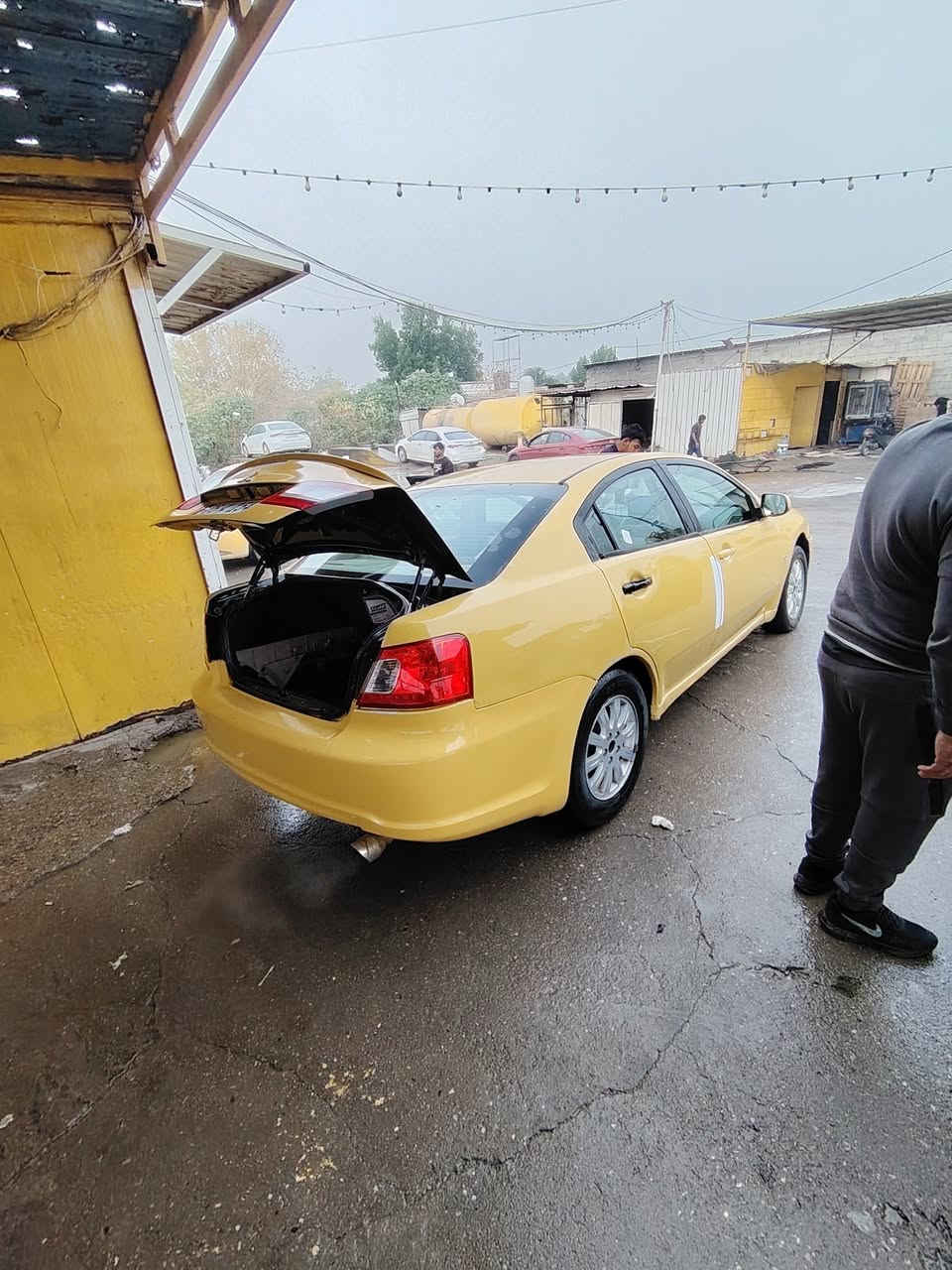 السلام عليكم ورحمة الله وبركاته كالنت للبيع 2009 محرك 2400 بسمي صفره رقم كركوك انكليزي مصفره من كلشي سياره بسمي تتحول ثاني يوم بكان سياره بغداد جسر ديالئ القديم الاستفسار *********** السعر 65 وبيه مجال
