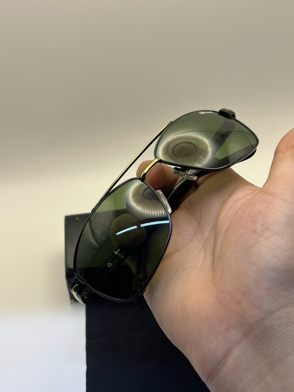 عشاق النضارات 
قطع مختلفه جدا 
المهتم فيها مراسلتي


**إذا كنت صاحب هذا الإعلان وتريد حذفه لأي سبب، رجاءا أرسل رسالة إلى الدعم الفني**