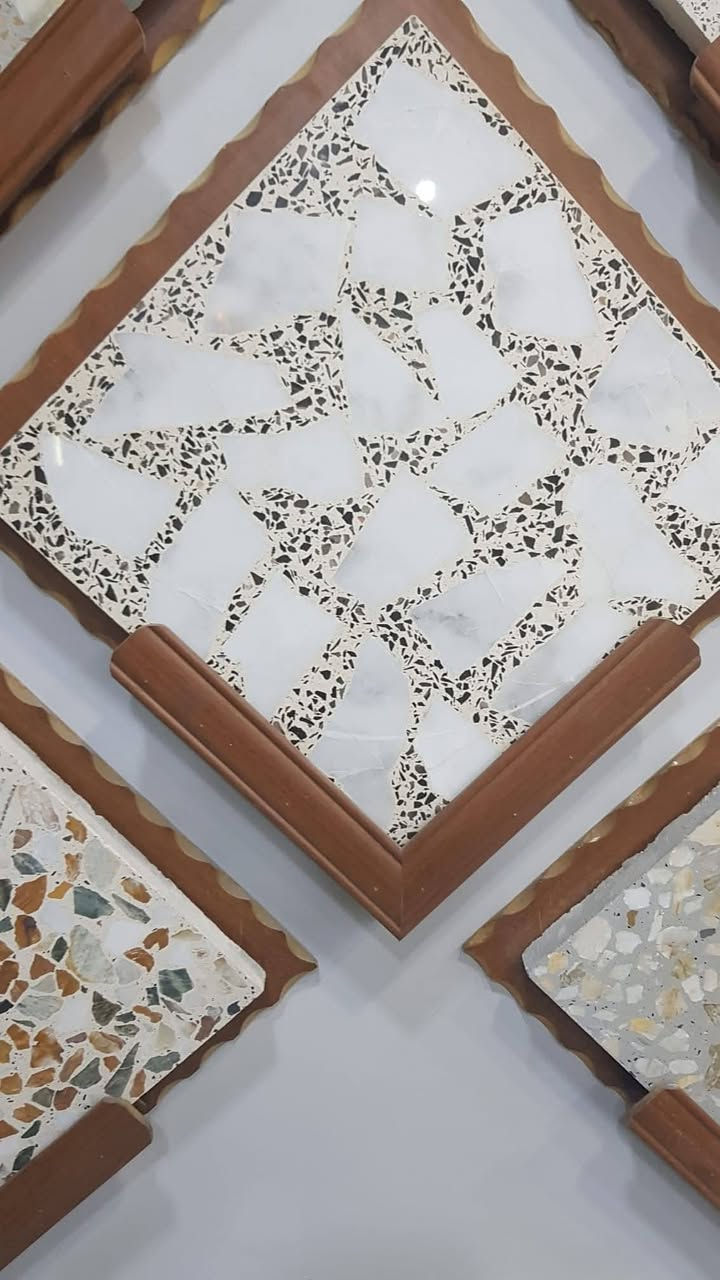 (((((((   الكاشي العراقي ))))))))
معمل  ومكتب كاشي الشمال ///// كركوك 
الشمال لإنتاج وتجهيز كافة أنواع الكاشي المطعم بالمرمر والمطعم بحجر الموزائيك الخام والمجلي وبايات تغليف وفق افضل وادق القياسات مع ضمان الجودة الشامله في الإنتاج من حيث  والمتانه والقوه والشكل 
العنوان / المعمل كركوك _ الصناعة الجنوبية_ فرع المعامل
             المكتب كركوك -  بداية مدخل شارع القدس ( عصرا) 
***********
***********
