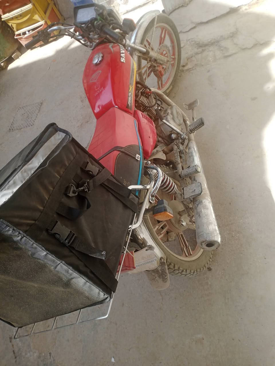 سلام عليكم دراجه سيفان 23اوراق اصولي دراجه مكينه كمله جديده تريك للبصره سعر 550
رقم ***********
