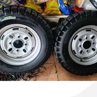 بەناوی خوا ئەم جوتە تایەو ویلە بۆفرۆشتن لەسەید سادقم گۆڕینۆیش ئەکەم بە...