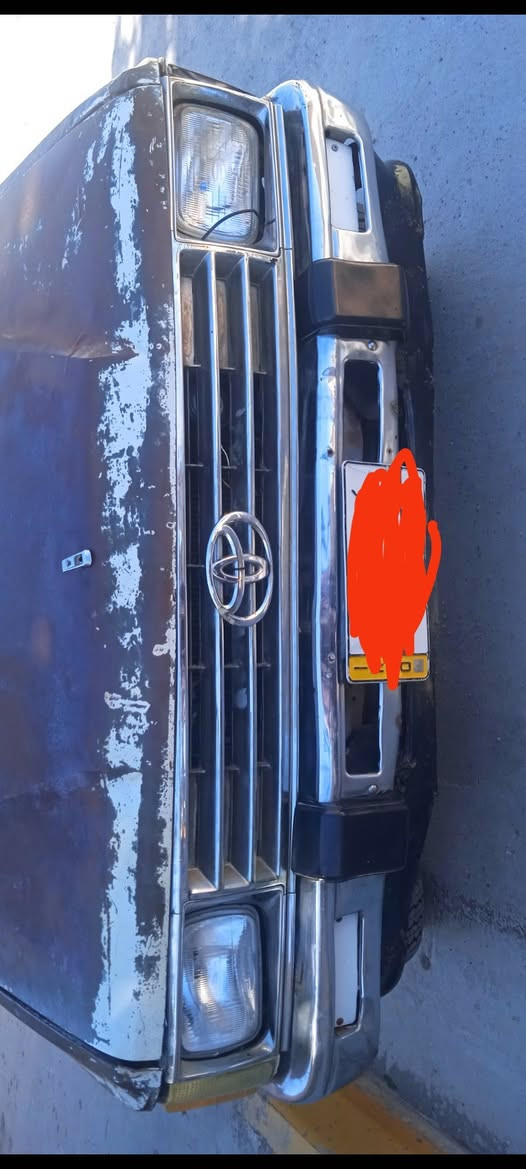 للبيع 88 رقم بغداد الماني مشروع وطني بإسمي سنوية لل27 السيارة فول نظافة فول بلاد شرط الجني تراي مفتوح محرك كروسيدا لاتنقيص ولاتبخير ولانفخ غرفة جديدة ومدوشمة تخم تاير جديد باتري جديد السيارة نص ديرة تشتغل صافية وناعمة وياهه محجر جديد. 
العنوان واسط-قضاء الحي-ناحية البشائر. 
السعر... 38 وبيها مجال حگ الجية. 
***********
***********
