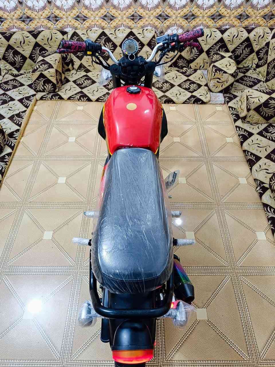 دايوان لايتي موديل 22
العنوان واسط كوت قضاء الحي للستفسار ع رقم ***********
