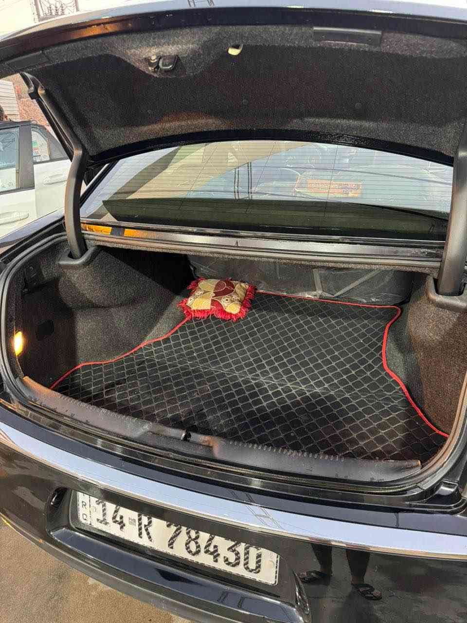 اوباما 2019 اصل 
بيه تبديل جاملغ ب العراق وصبغ بنيد وجاملغ الثاني صور امريكا ناشرهن 
السياره ماشيه 73 ميل 
السياره حيل جديده واستخدام شخصي 
العنوان ابو الخصيب 

‭٠٧٧٠ ٩٠٧ ٠٧٧٠‬ البصرة, العراق
