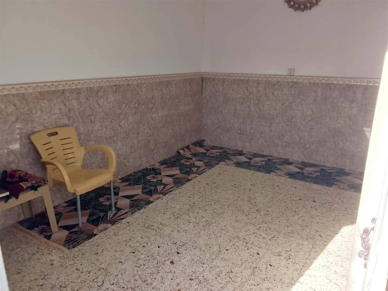 سلام عليكم
دار للبيع١٠٠م حي الميلاد طريق الجنه عامود ١١٦
شارع ١٥ طابق ونص الاستفسار ***********
