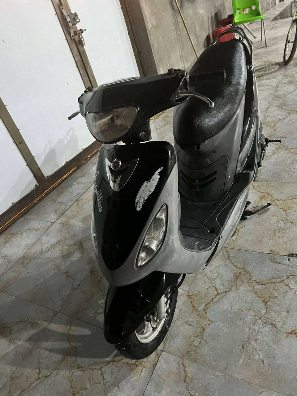 السلام عليكم اخوان دراجه ماكس قجمه للبيع صارلها اسبوعين من طالعه من الرمبه  ما متعوبه كفاله عامه السعر 800 وبيها مجال  الرقم ***********
