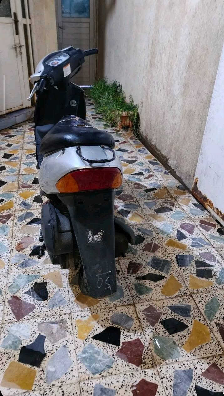 السلام عليكم دراجة سازوكي للبيع كهرباء بايات كلهة شغالة سلف نكرة هندر بكل وقت الكفرات بلادي بس المامي مبدل كفالة عامة  الدراجة اوراق بسمي رايدهة ب400وبيهة مجال


**إذا كنت صاحب هذا الإعلان وتريد حذفه لأي سبب، رجاءا أرسل رسالة إلى الدعم الفني**