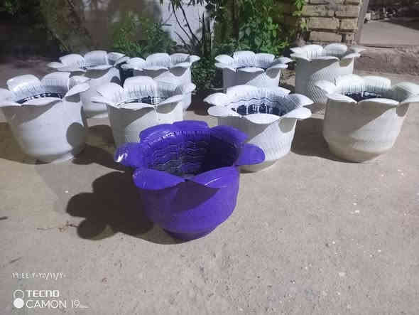 على بركة الله 
طلبية احد الأخوة 
سنادين مصنوعة من التايرات 
سعر القطعة 3.500
3. قطع. ب10.000
للعلم يوجد مع كل طلب 
ورد الصباح مجانا 
وبعض البذور 
للحجز والاستفسار الاتصال على الرقم 
***********  بيه واتساب 
يوجد توصيل محافظات 
يوجد توصيل اقضية ونواحي
