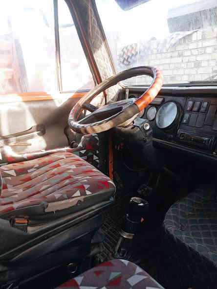 سلام عليكم البيع فولفو موديل 82 مجموعة 14 قلاب سكس مكينه 6ستندر كير 44 دبل فقسه وشلاعه الرقم الجهاز ***********,
