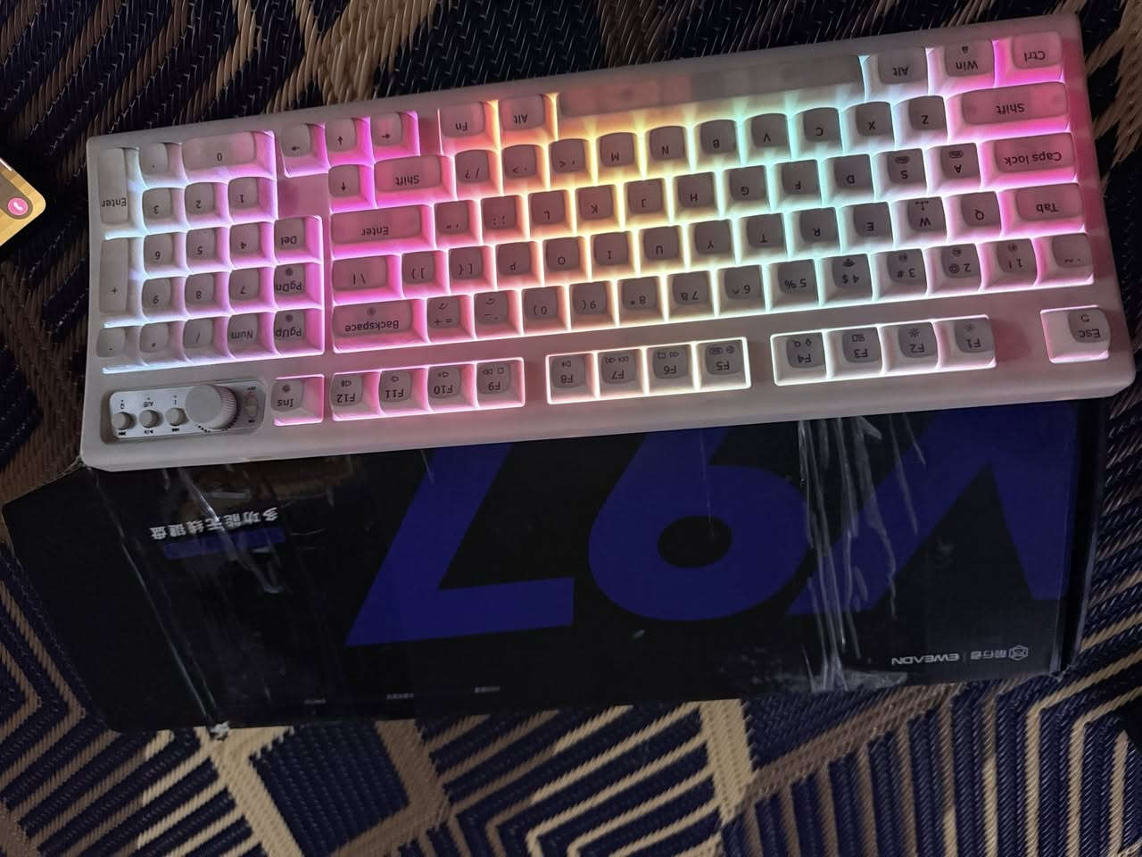 كيبورد فحم هو كدامكم شغال بس ماعدي حاسبه افحص دكم فحمممم خلي سعر وبالعافيه عليك


**إذا كنت صاحب هذا الإعلان وتريد حذفه لأي سبب، رجاءا أرسل رسالة إلى الدعم الفني**