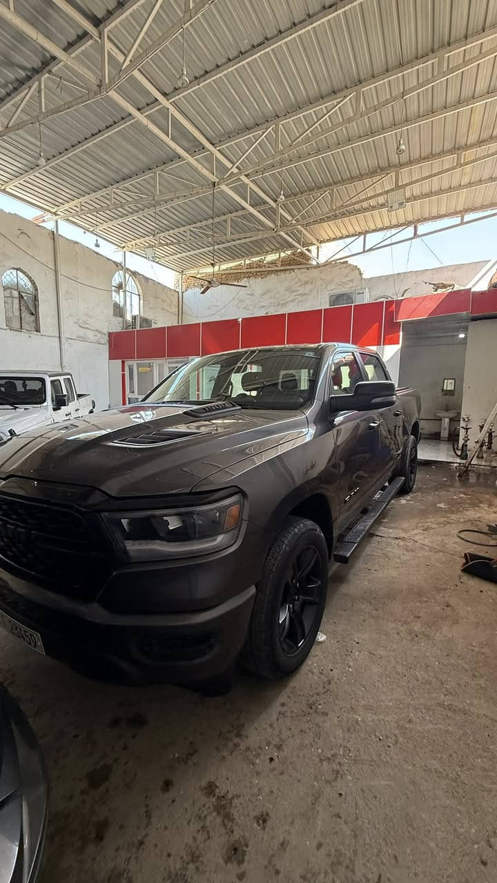 السلام عليكم دوج رام 2024 للبيع فقط بدون مراوس ماشية 64km
:::

المواصفات فول عدا الفتحة 

رادار خلفي مانع تصادم 

رادار جانبي (نقط عمياء )

كشن تدفئة تبريد + ستيرن 

سايد بريك (كهرباء)

بصمة

تشغيل عن بعد

كير ماوس 

الإضاءة الامامية LED

الإضاءة الخلفيةLED

بعد بيها هواية مواصفات 

ضررها بنيد فقط مبدل مثل مموضح بالصوره والباقي كله كفالة  بيها ايرباك دشبول وستيرن ايرباك الاستيرن (راجع ستتم 100‎%‎) يعني بلادي 

حجم المكينة V8.5700 

السعر 340

للتواصل خاص او على هذا الرقم***********
