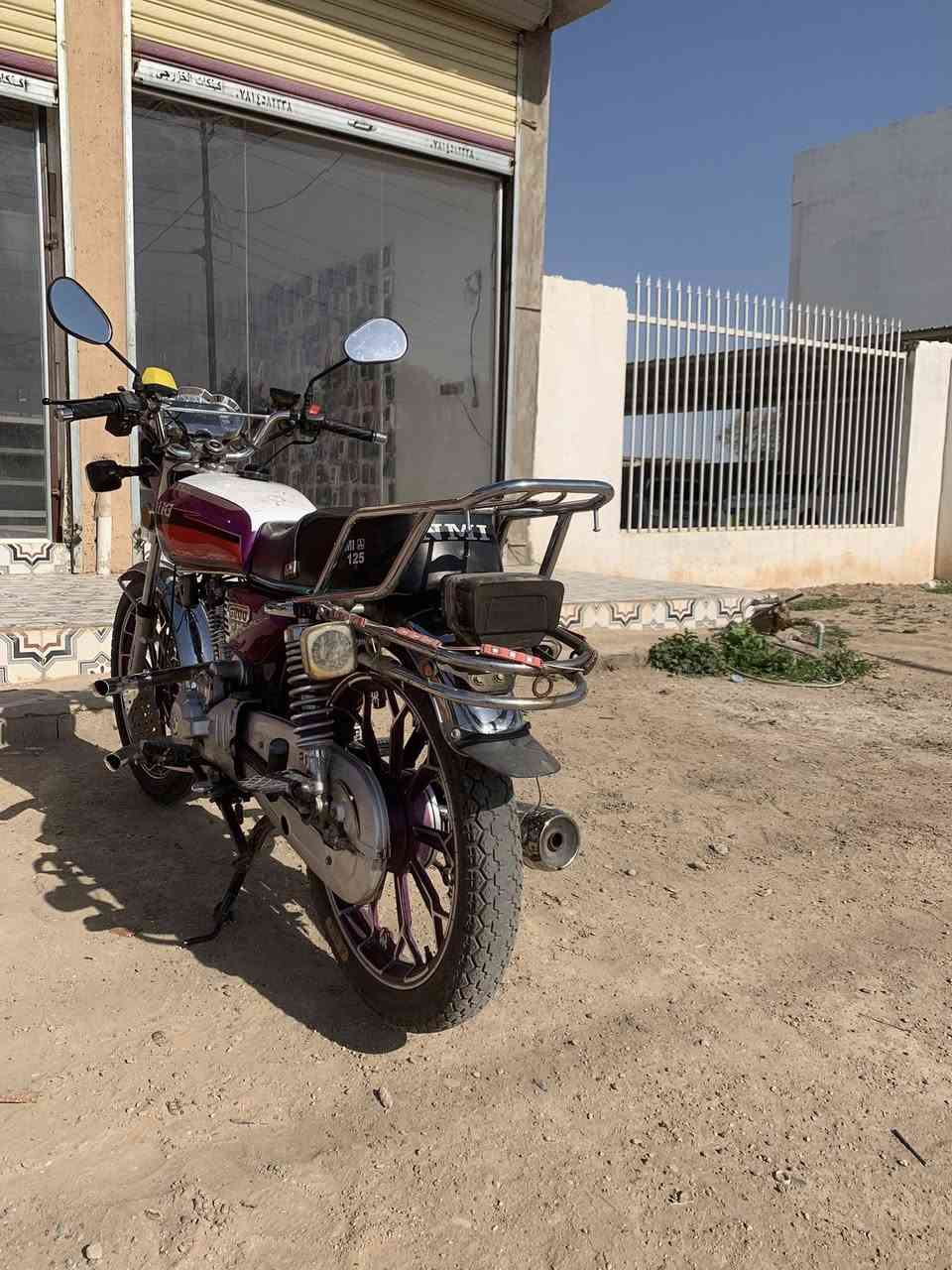 السلام عليكم
دراجة للبيع نضيفة كلش مال جني الدراجة ماتحط عليهة ربع دينار موديل 2024 أوراق كاملة الدراجة أم الختم والمحرك حجمة 200  مكفول 
السعر 650 وبي مجال 
العنوان صلاح الدين الضلوعية 
باقي التفاصيل الاتصال عل رقم 
***********
